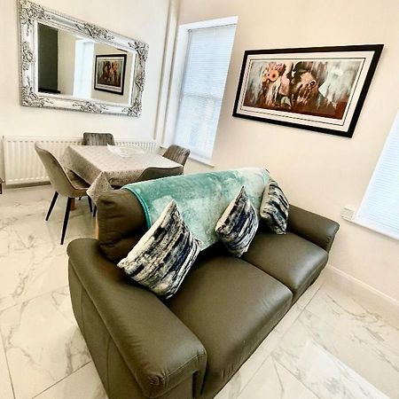 Ballycastle Town Centre Studio Apartment Dış mekan fotoğraf