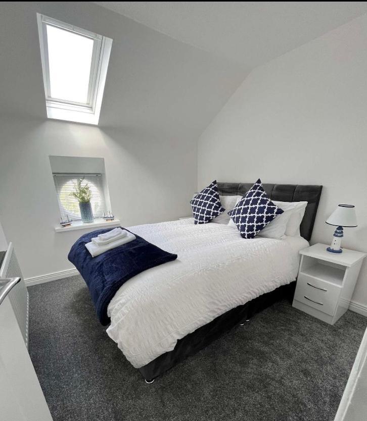 Ballycastle Town Centre Studio Apartment Dış mekan fotoğraf